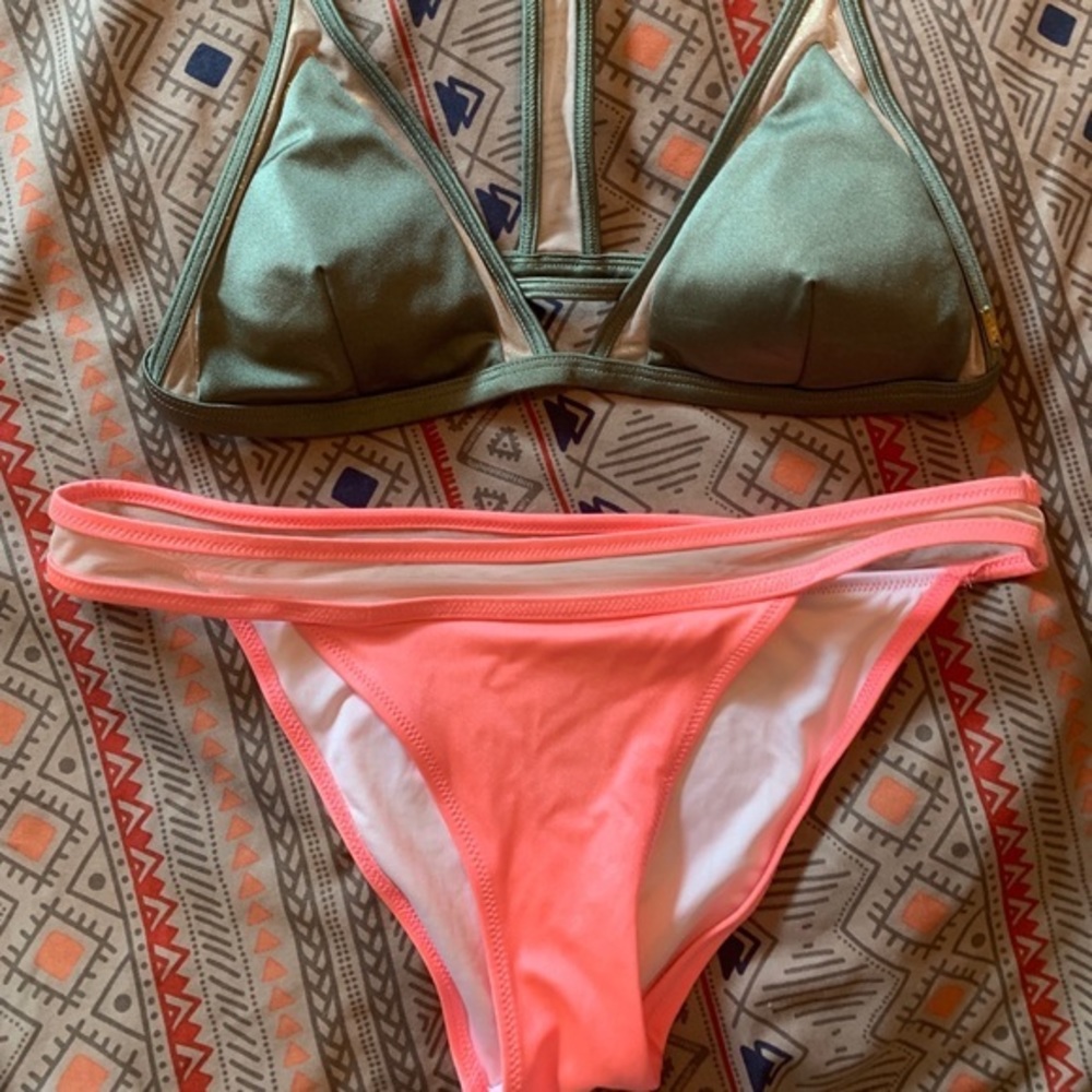 NWOT VS PINK Bikini Medium